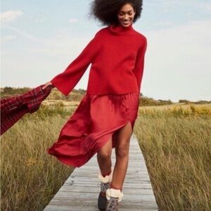 JCREW Side-slit Featherweight Satin Maxi Skirt in Deep Ruby Red. Small.